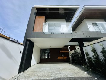 house em Rua Professora Avelina Lamin, Jardim Sofia - Joinville - SC