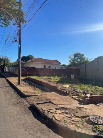 land_lot em Rua Senador Accioly Filho, Vila Santa Izabel - Maringá - PR