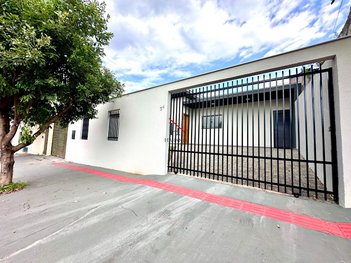 house em Rua Osvaldo Pigozzo, Jardim Arapongas - Londrina - PR