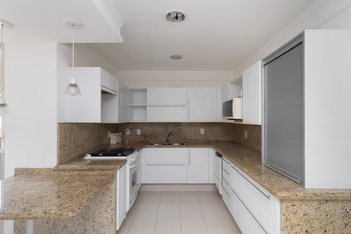 apartment em Rua Ramiro Barcelos, Rio Branco - Porto Alegre - RS
