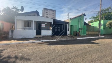 house em Avenida Alessandro Marchió, Setor Oeste - Mineiros - GO