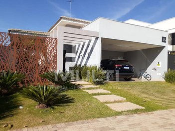 house em Avenida Vereador Carlito Cordeiro, Laranjeiras - Uberlândia - MG
