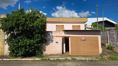 house em Rua Salviano Damasceno, Piumhi - Piumhi - MG