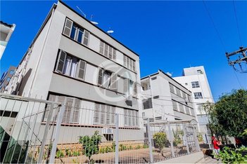 apartment em Rua Professor Freitas e Castro, Azenha - Porto Alegre - RS