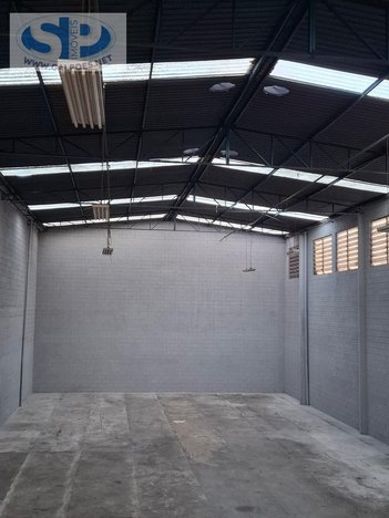 industrial em Avenida Senador Adolf Schindling, Vila Endres - Guarulhos - SP