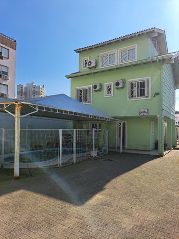 house em Rua Folha da Tarde, Cristal - Porto Alegre - RS
