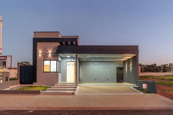 house em Avenida Antônio Joaquim Mendes, Centro - Pirassununga - SP