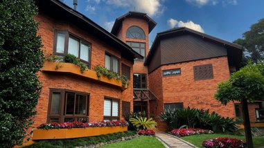 apartment em Rua Carlos Lengler Filho, Planalto - Gramado - RS