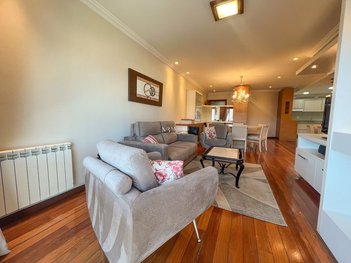 apartment em Avenida Borges de Medeiros, Centro - Gramado - RS