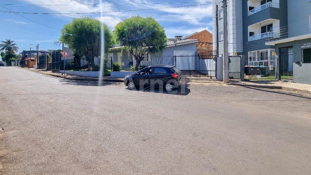 02 FRENTE RUA