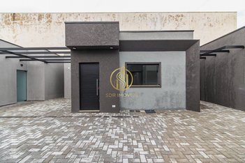 house em Rua Irmã Maria Lúcia Roland, Hauer - Curitiba - PR