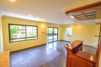 apartment em Avenida Chibarás, Moema - São Paulo - SP