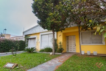 house em Rua José Pinto Martins, Centro - Pelotas - RS