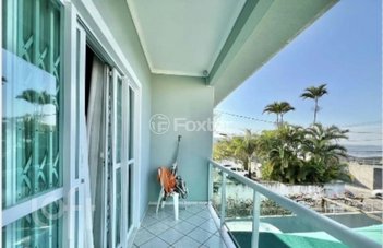 house em Rua Heriberto Hulse, Barreiros - São José - SC