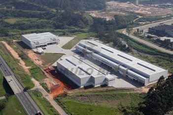 industrial em Avenida Antonieta Piva Barranqueiros, Distrito Industrial - Jundiaí - SP