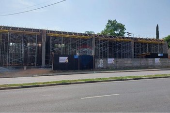 commercial_building em Avenida Dona Carmela, Jardim Dona Carmela - Atibaia - SP