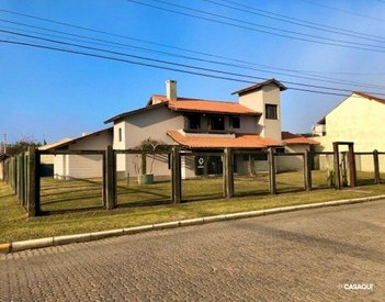 house em Rua Rio Guarita, Centro - Xangri-Lá - RS