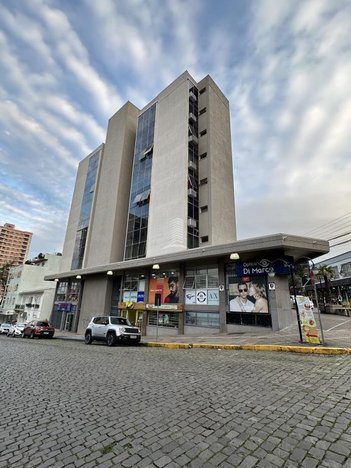 office em Rua Júlio de Castilhos, Centro - Farroupilha - RS