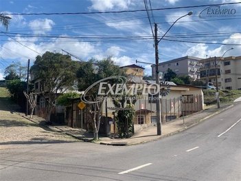 house em Rua Ernani Aguiar Correa, Rio Branco - Caxias do Sul - RS