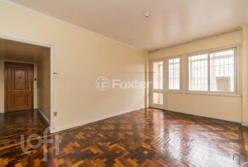 apartment em Rua Sarmento Leite, Centro Histórico - Porto Alegre - RS