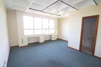 office em Avenida Wenceslau Escobar, Cristal - Porto Alegre - RS