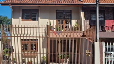 house em Rua Doutor Djalma Ferreira Lopes, Guabirotuba - Curitiba - PR