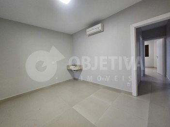 office em Rua Professor Chafi Ayub Jacob, Morada da Colina - Uberlândia - MG