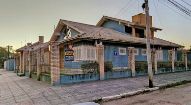 house em Rua Victor Scalco, Centro - Guaíba - RS