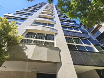 apartment em Rua Carlos Gardel, Boa Vista - Porto Alegre - RS