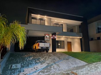 house em Rua Joaquim Vieira Alves, Condomínio Residencial Monte Carlo - São José dos Campos - SP