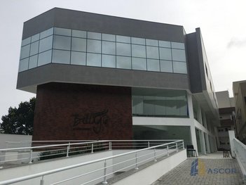business em Rodovia Jornalista Maurício Sirotsky Sobrinho, Jurerê - Florianópolis - SC