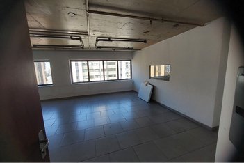 office em Avenida Ibijaú, Indianópolis - São Paulo - SP