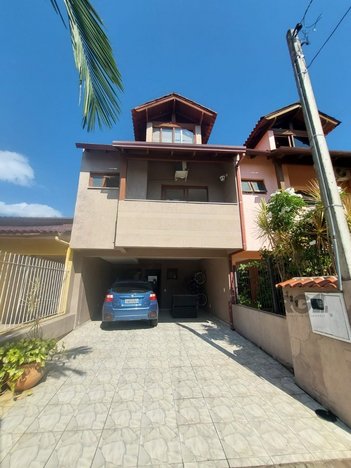 house em Pau-Brasil, Hípica - Porto Alegre - RS