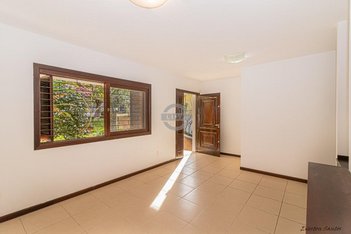house em Rua Teixeira de Carvalho, Medianeira - Porto Alegre - RS