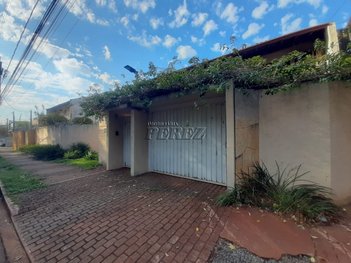 house em Rua Bento Munhoz da Rocha Neto, Jardim do Lago - Londrina - PR