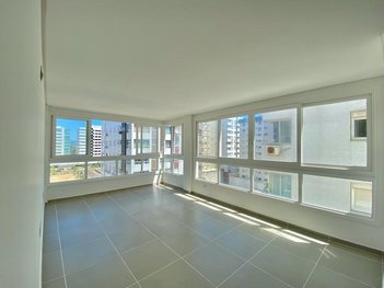 apartment em Rua Guilherme Guittmann, Centro - Capão da Canoa - RS