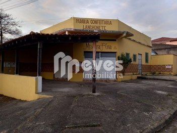 office em Rua Doze, Jardim Itatiaia - Itatiaia - RJ