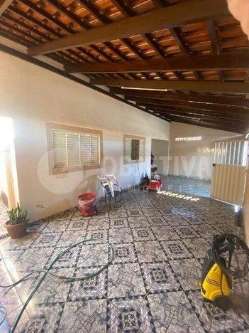 house em Rua Hélio Alves dos Santos, Luizote de Freitas - Uberlândia - MG