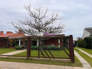 house em Avenida Jaçanã, Atlântida - Xangri-Lá - RS