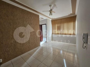 apartment em Rua Antônio Rezende Chaves, Santa Mônica - Uberlândia - MG
