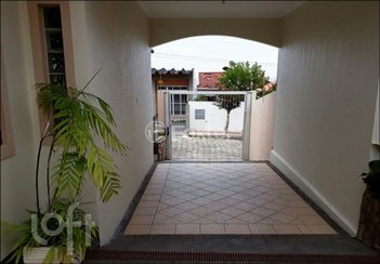 house em Rua Alfredo Claudino da Silva, Jardim Atlântico - Florianópolis - SC