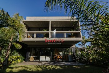 house em Avenida Rodesindo Pavan, Praia do Estaleiro - Balneário Camboriú - SC