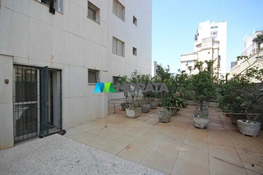 Apartamento com 4 quartos — Santo Antônio, Belo Horizonte