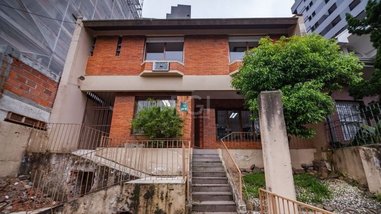 commercial_building em Doutor Lauro de Oliveira, Rio Branco - Porto Alegre - RS