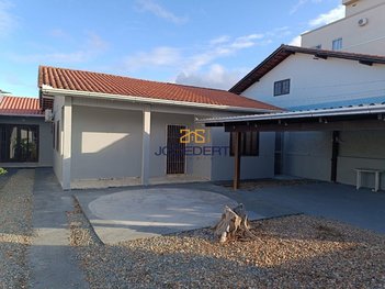 house em Rua Artur Gaya, Centro - Navegantes - SC