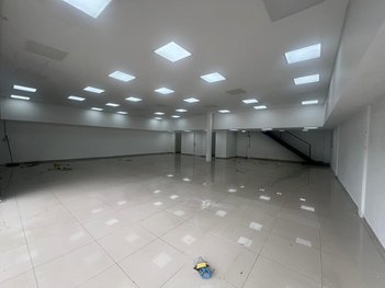 business em Avenida Padre Antônio José dos Santos, Cidade Monções - São Paulo - SP