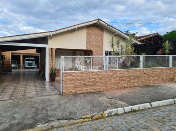 house em Rua Joaquim Cardoso Duarte, Centro - Gravatal - SC