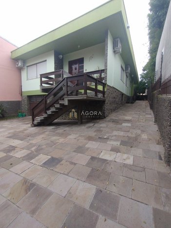 house em Rua Padre Nóbrega, Rio Branco - Caxias do Sul - RS