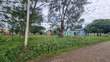 land_lot em Rua Rio de Janeiro, Nova Tramandaí - Tramandaí - RS