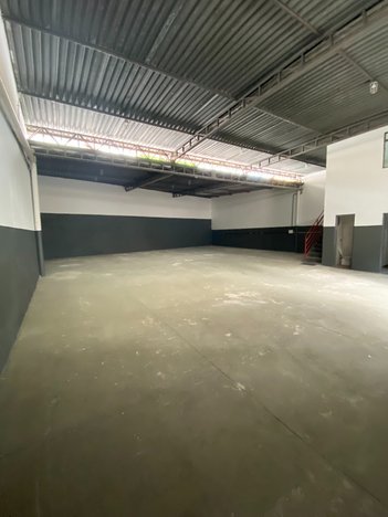 industrial em Rua Liberdade, Alvorada - Sabará - MG